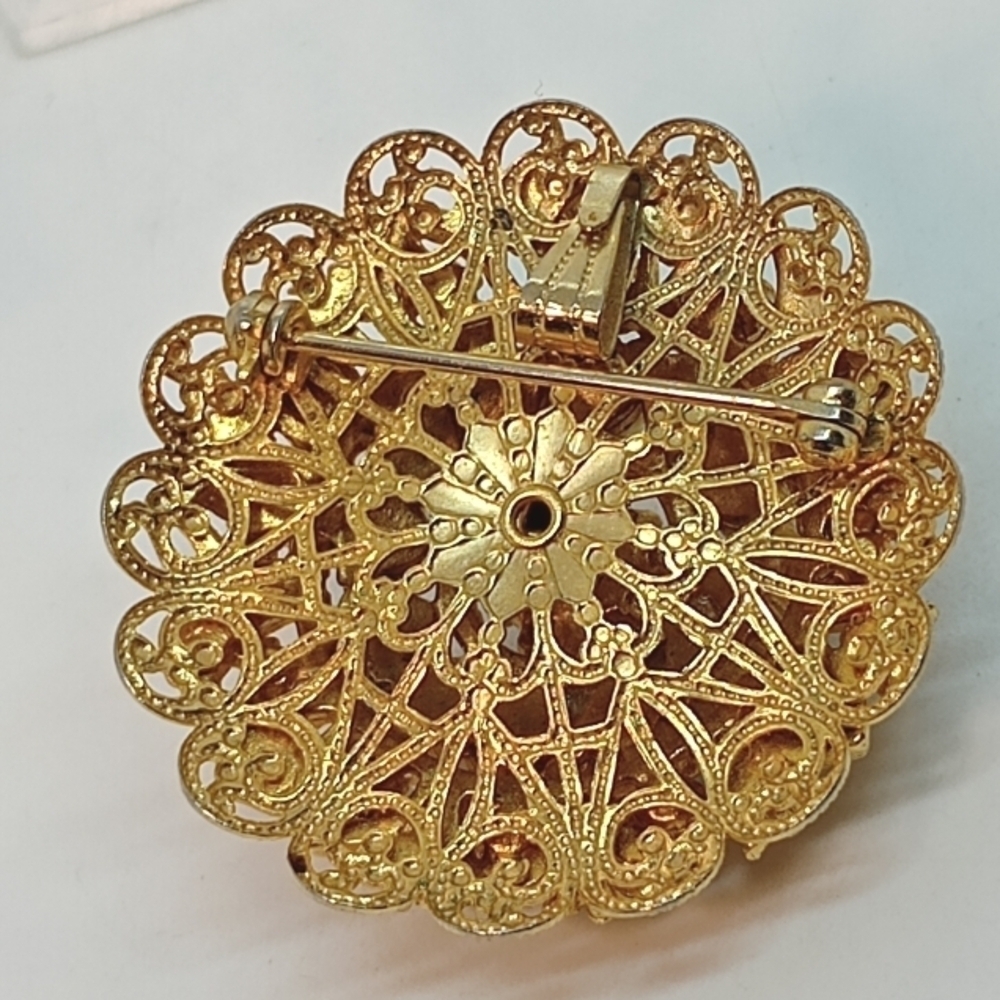 * vintage Purple rhinestone & faux pearl gold tone pin brooch or pendant - Picture 4 of 6